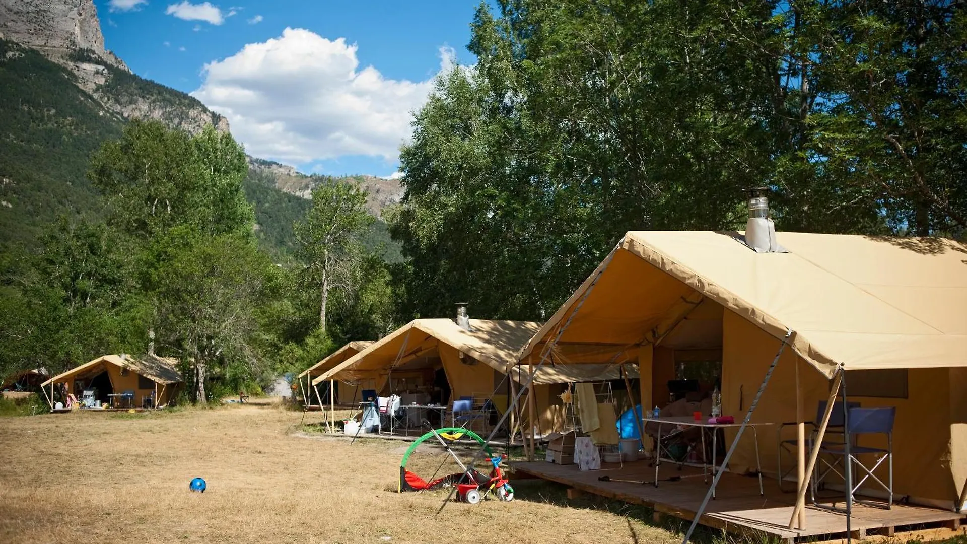 Campsite Huttopia Vallouise